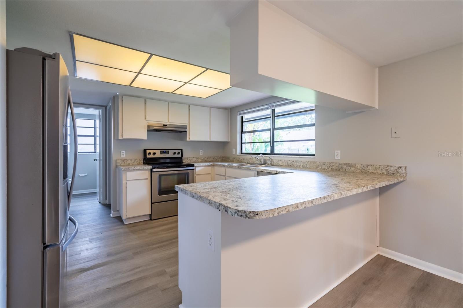 918 BENNINGER DR — photo 5