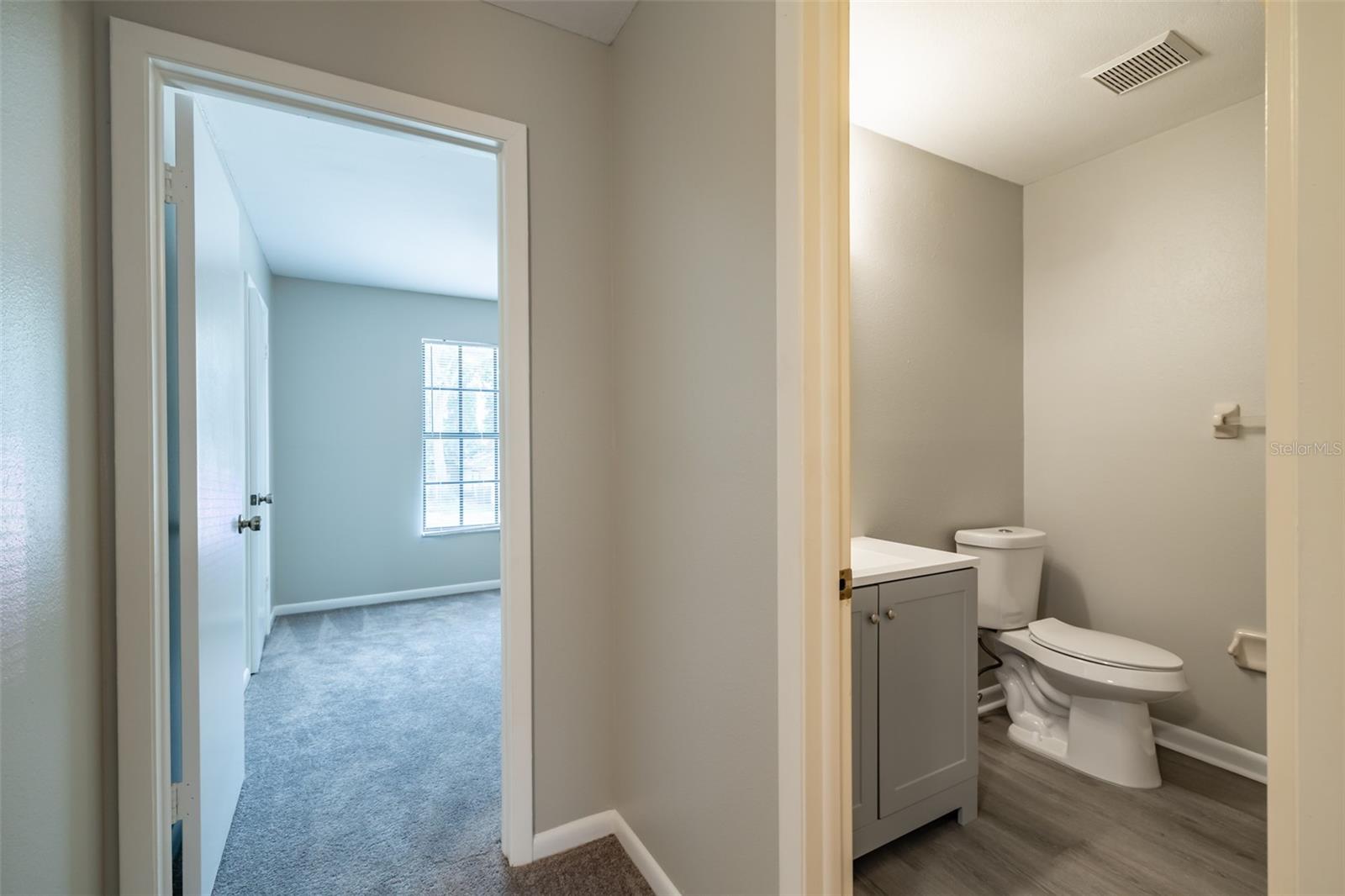 918 BENNINGER DR — photo 16