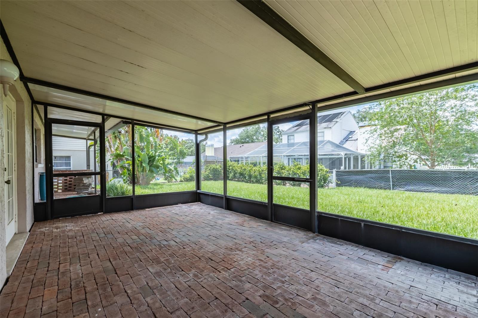 918 BENNINGER DR — photo 19
