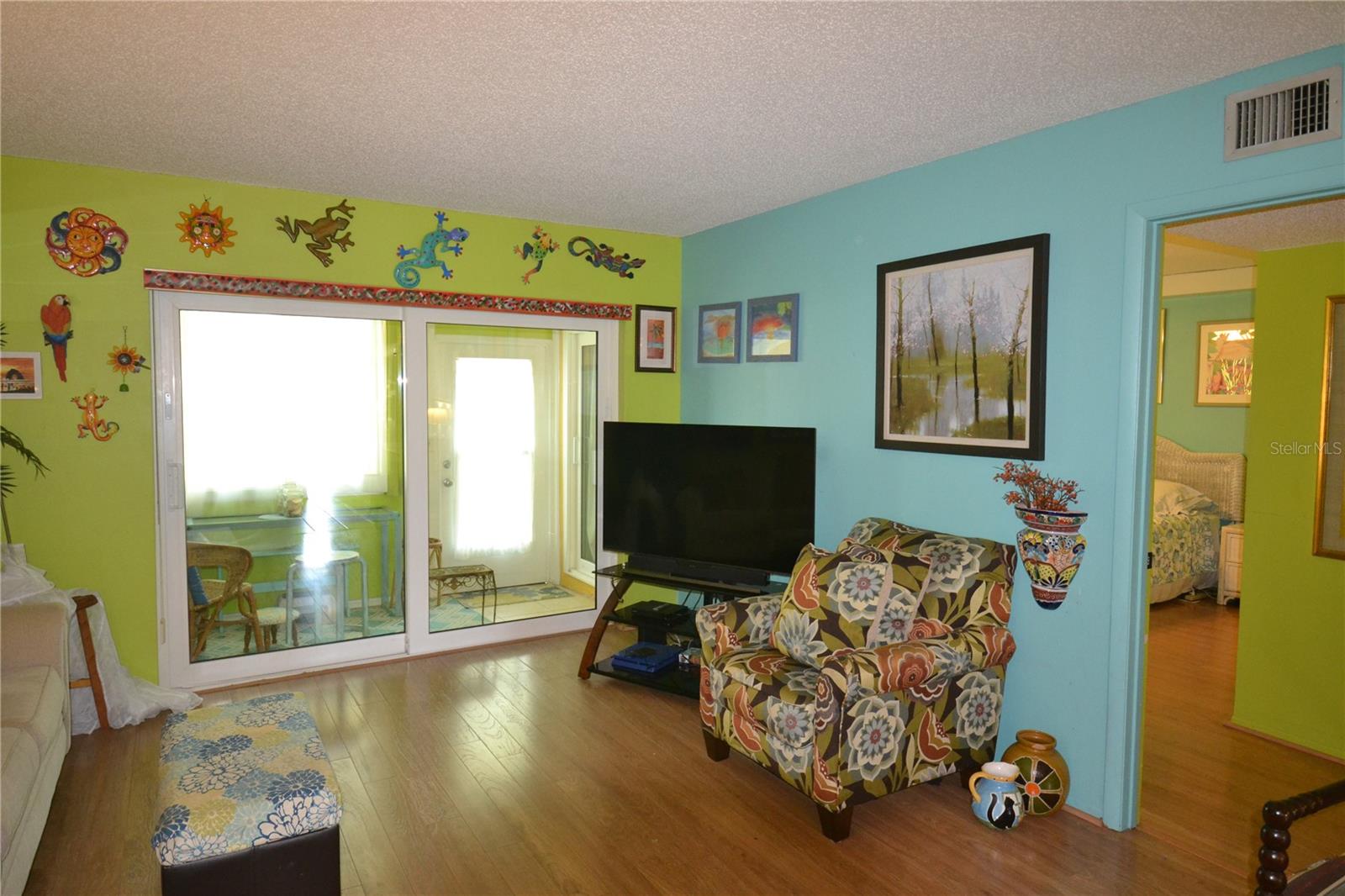 126 CARYL WAY — photo 27