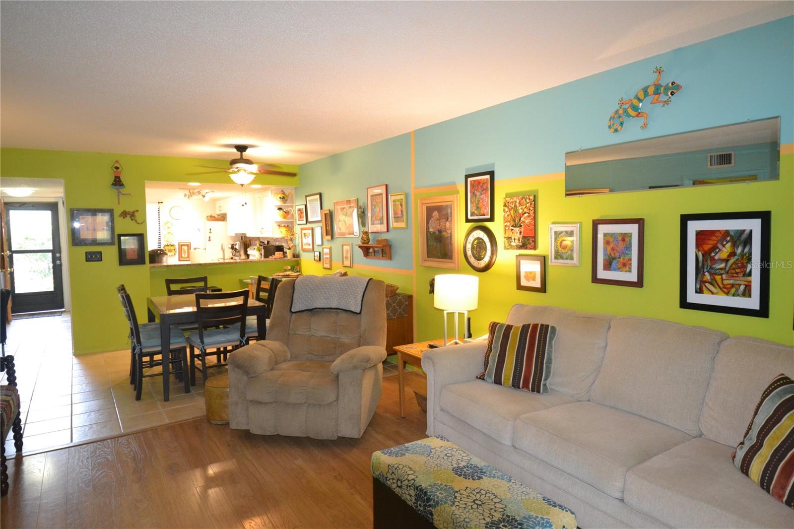 126 CARYL WAY — photo 33
