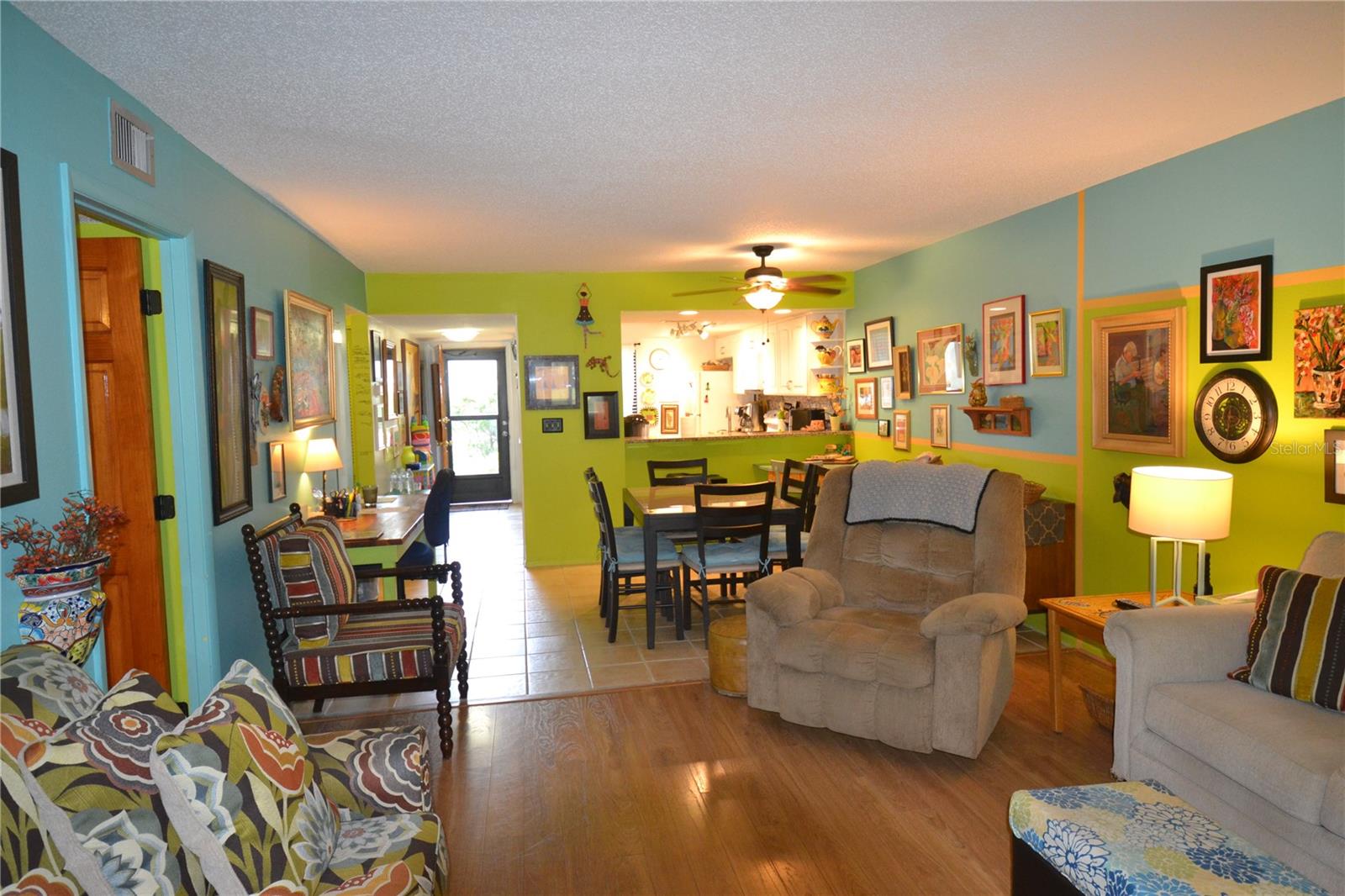 126 CARYL WAY — photo 34