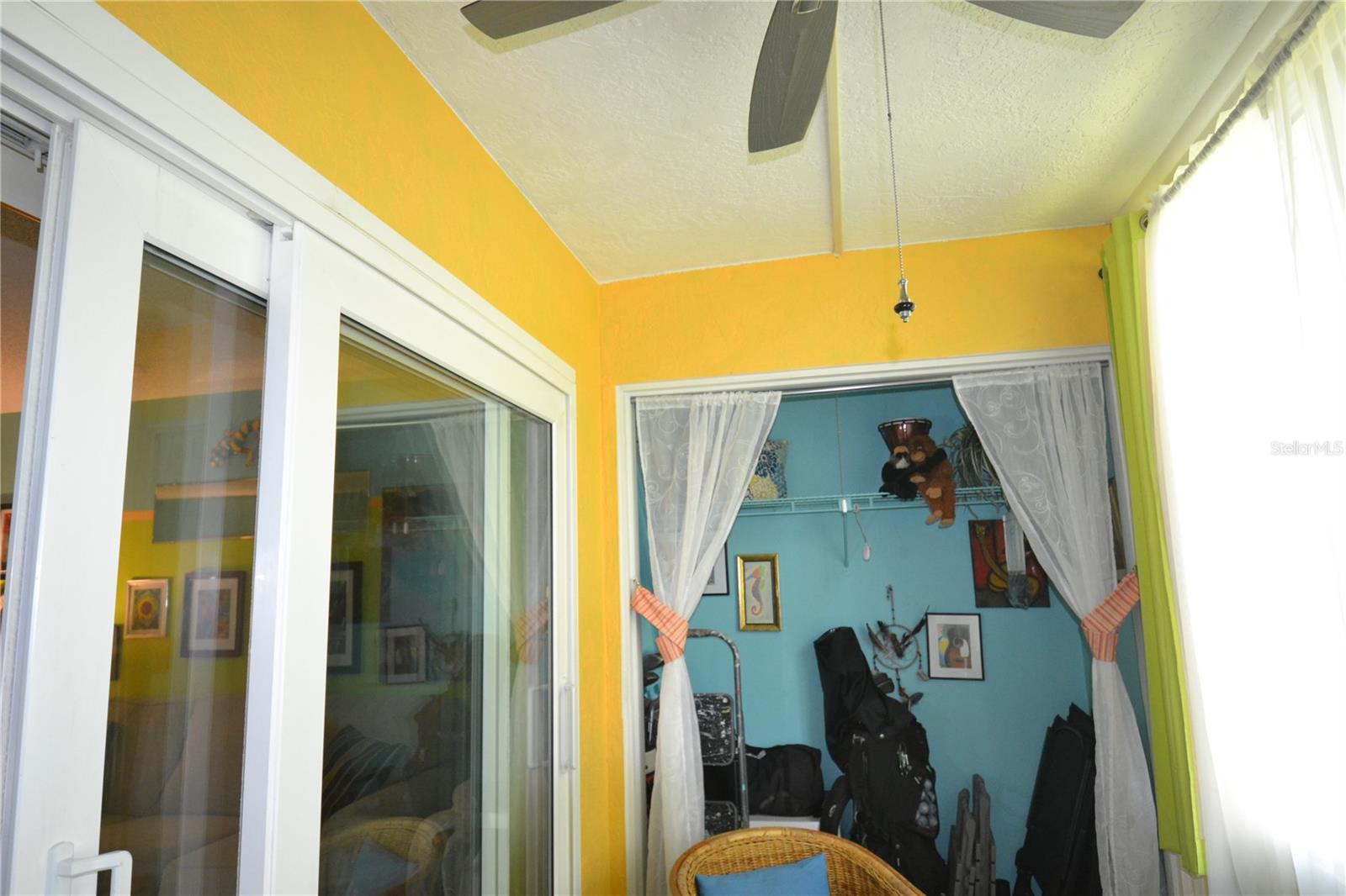 126 CARYL WAY — photo 37