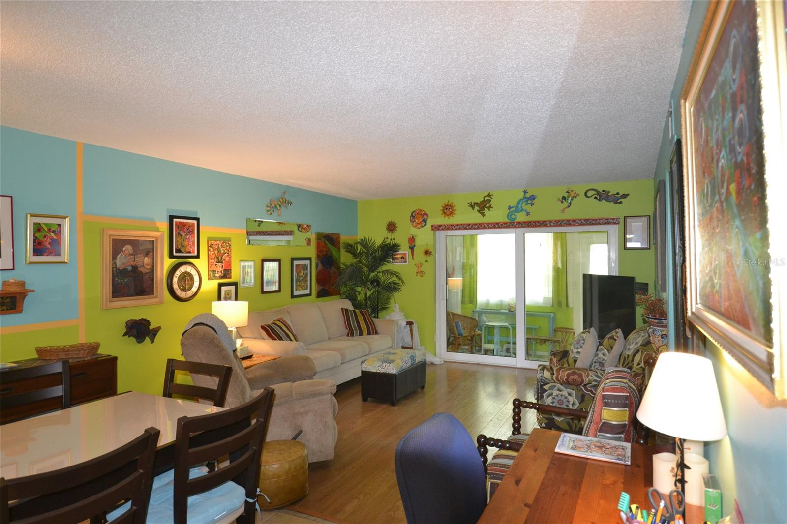 126 CARYL WAY — photo 21
