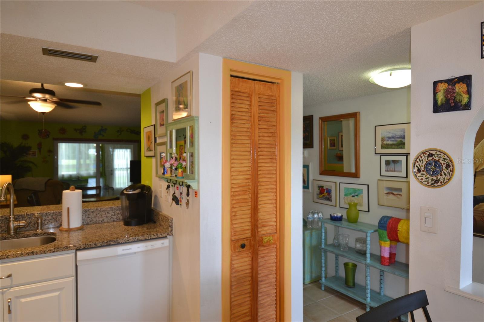 126 CARYL WAY — photo 8