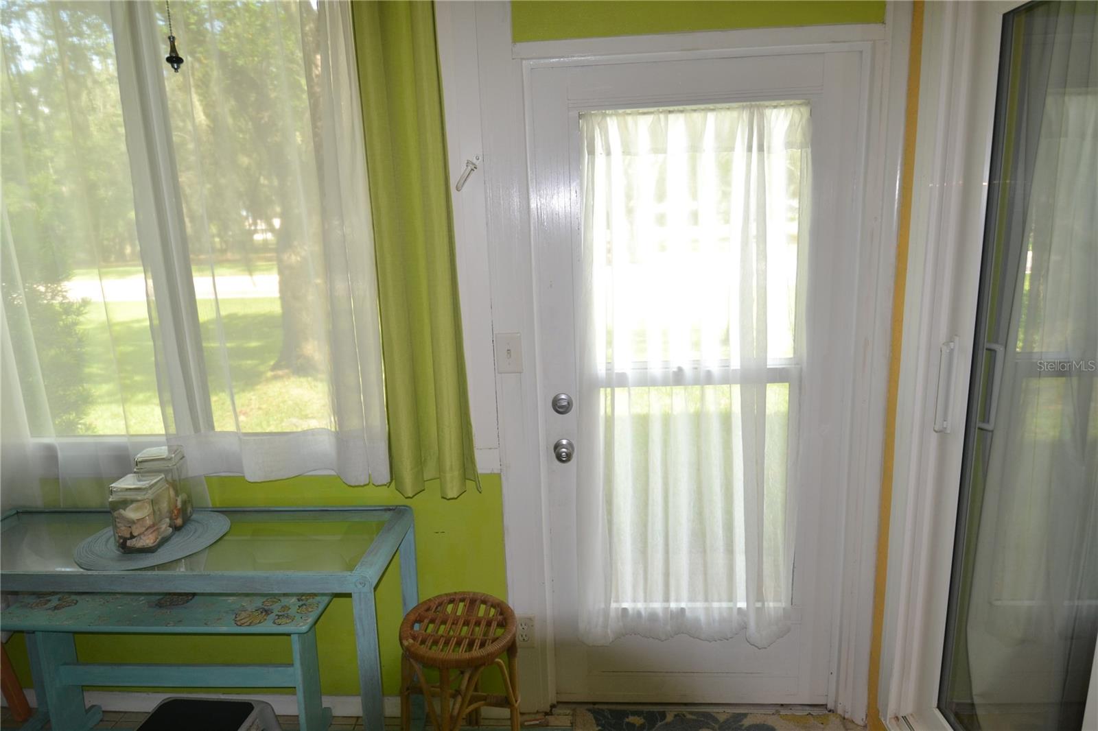 126 CARYL WAY — photo 35