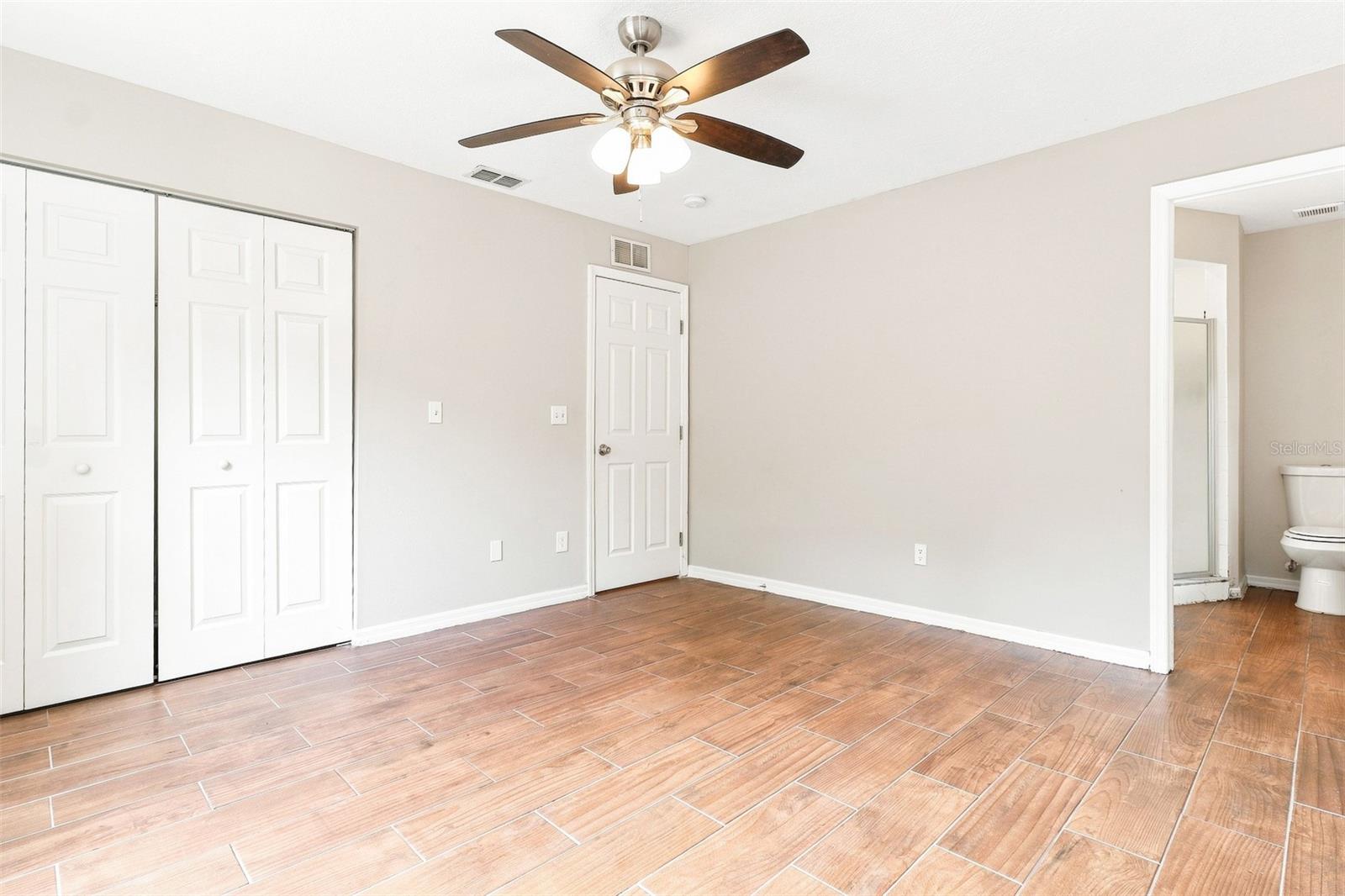 2324 OAKDALE ST S — photo 12
