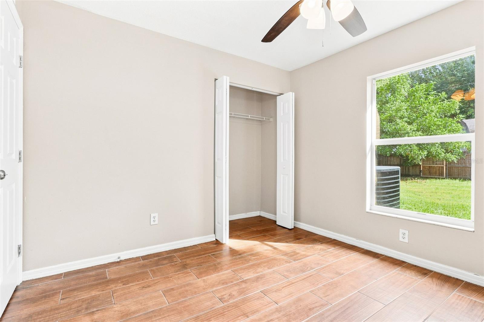 2324 OAKDALE ST S — photo 18