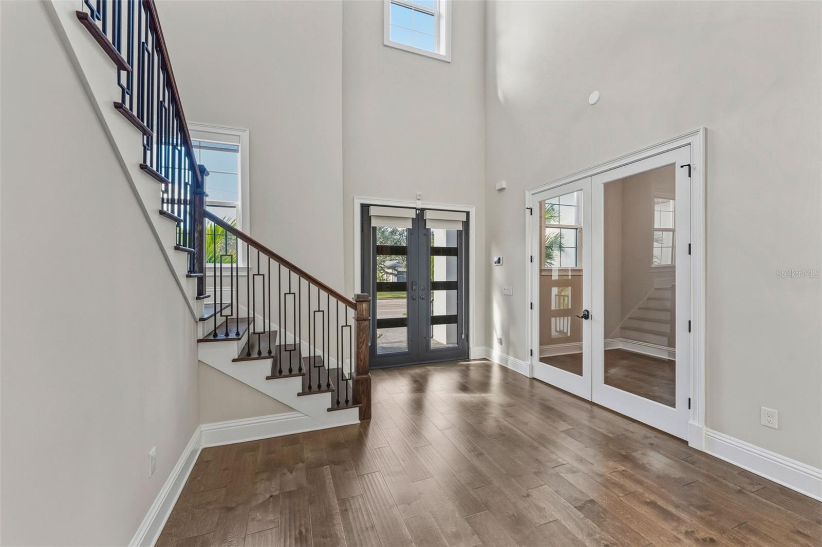 481 W DAVIS BLVD — photo 3