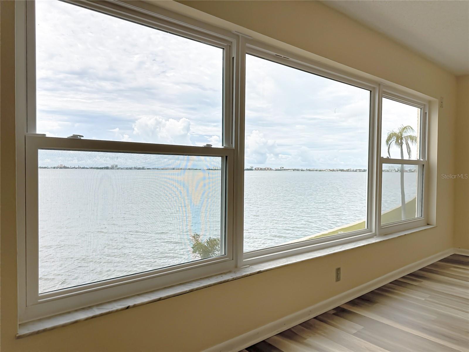 6020 SHORE BLVD S #211 — photo 4