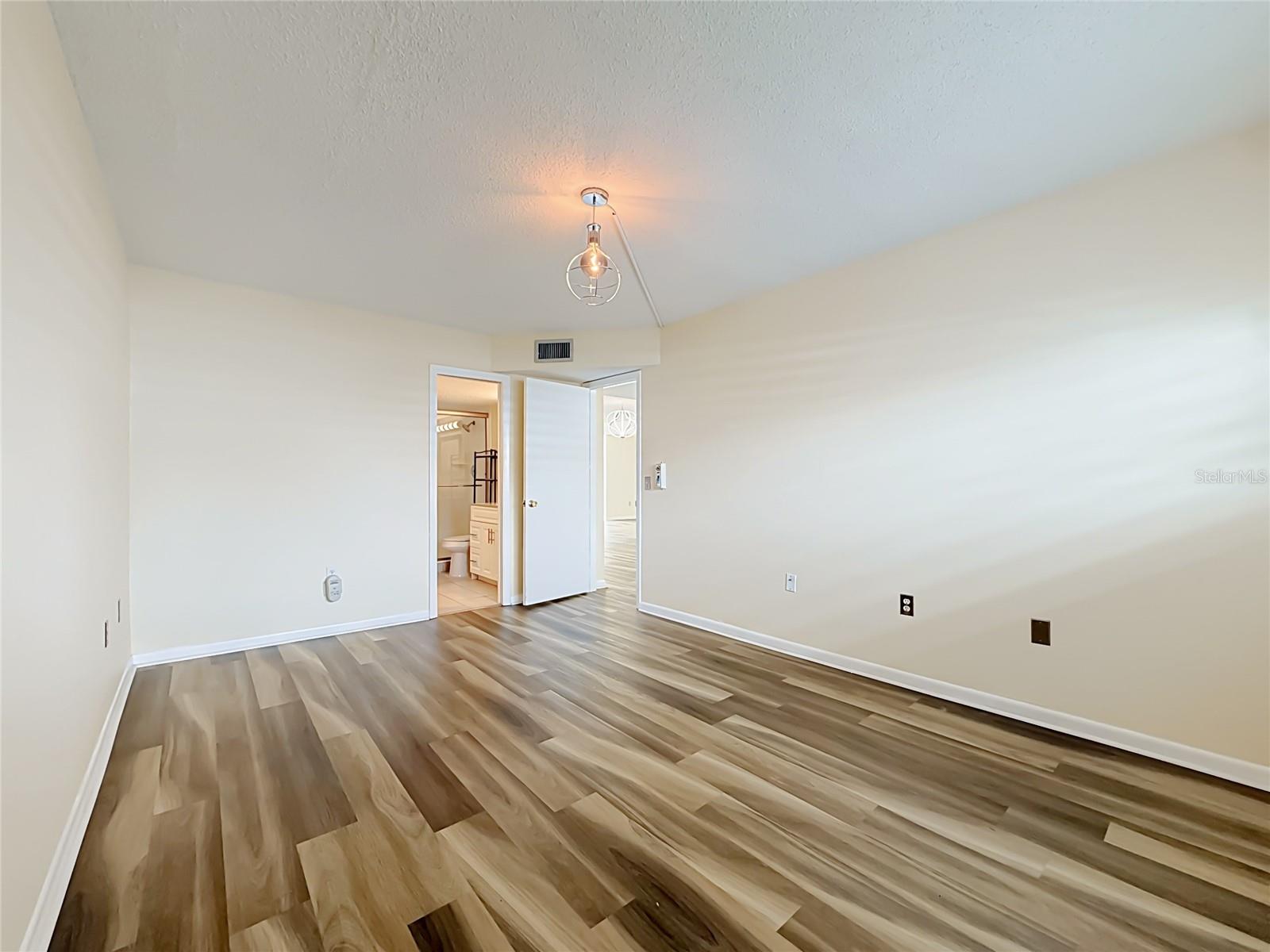 6020 SHORE BLVD S #211 — photo 31