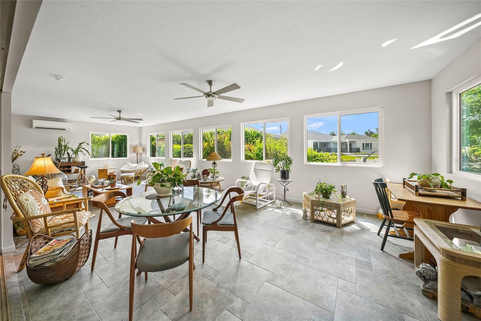 1820 STANFORD LN — photo 17