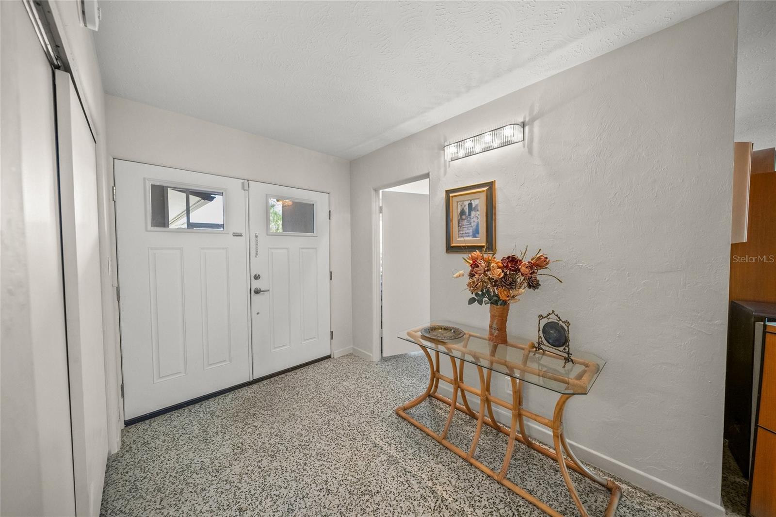 1820 STANFORD LN — photo 6