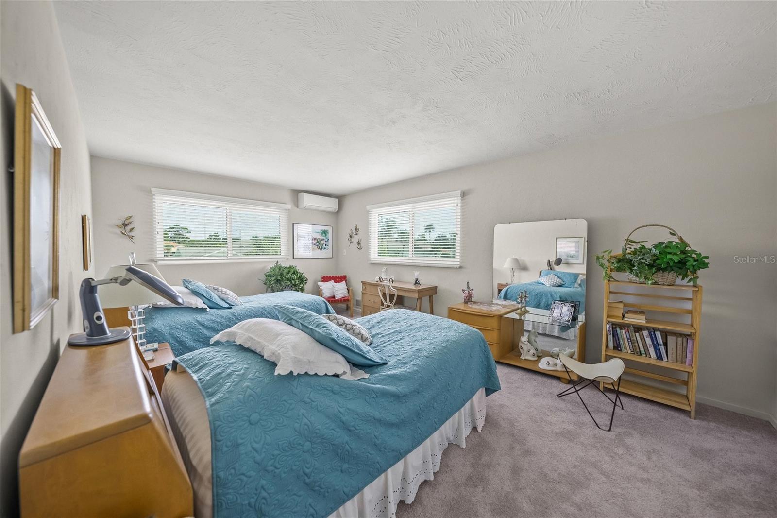 1820 STANFORD LN — photo 28