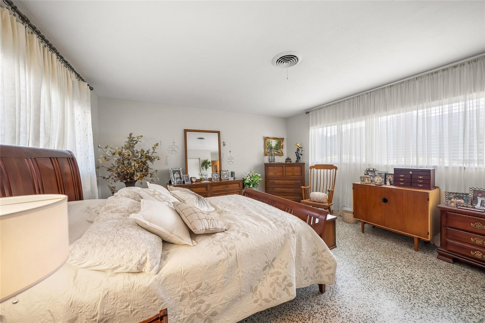 1820 STANFORD LN — photo 22