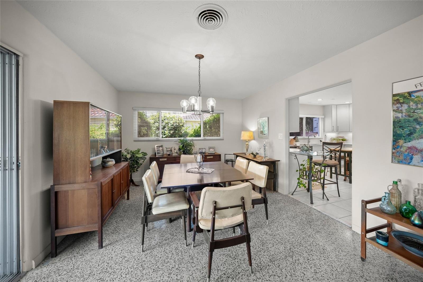 1820 STANFORD LN — photo 11