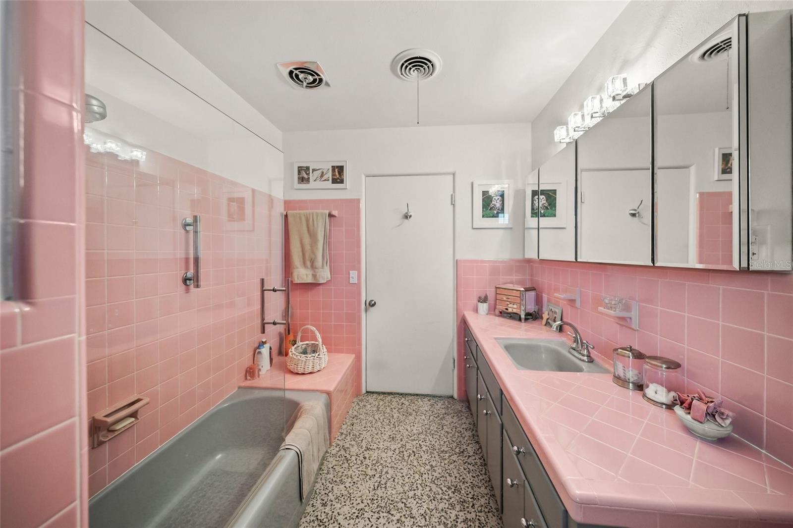 1820 STANFORD LN — photo 23