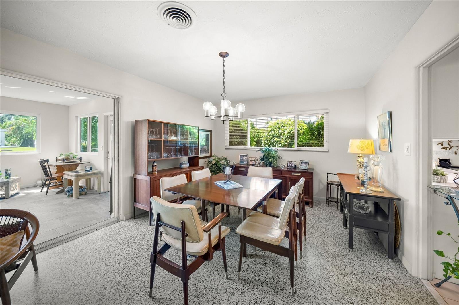 1820 STANFORD LN — photo 12