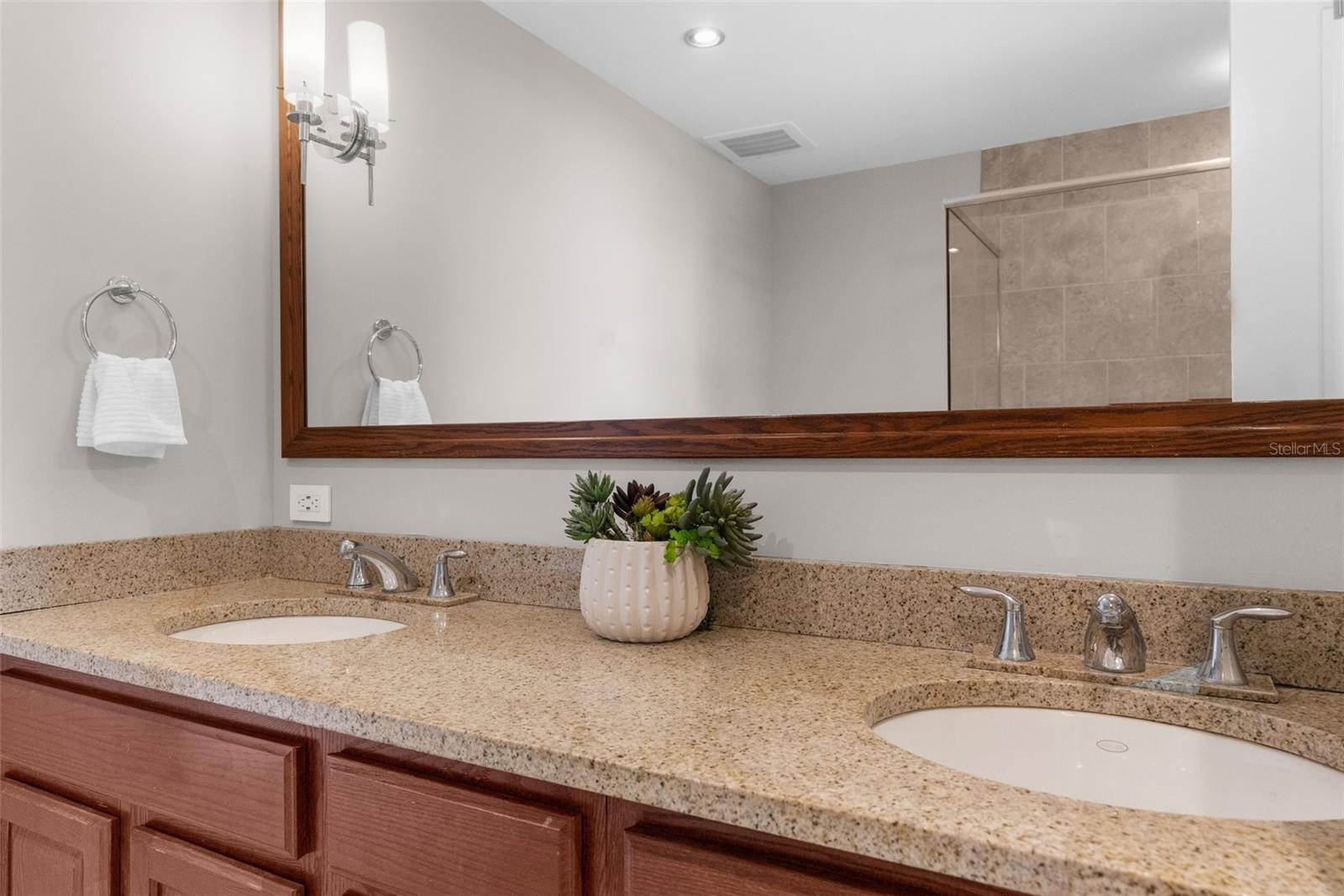 1238 E KENNEDY BLVD #501 — photo 28