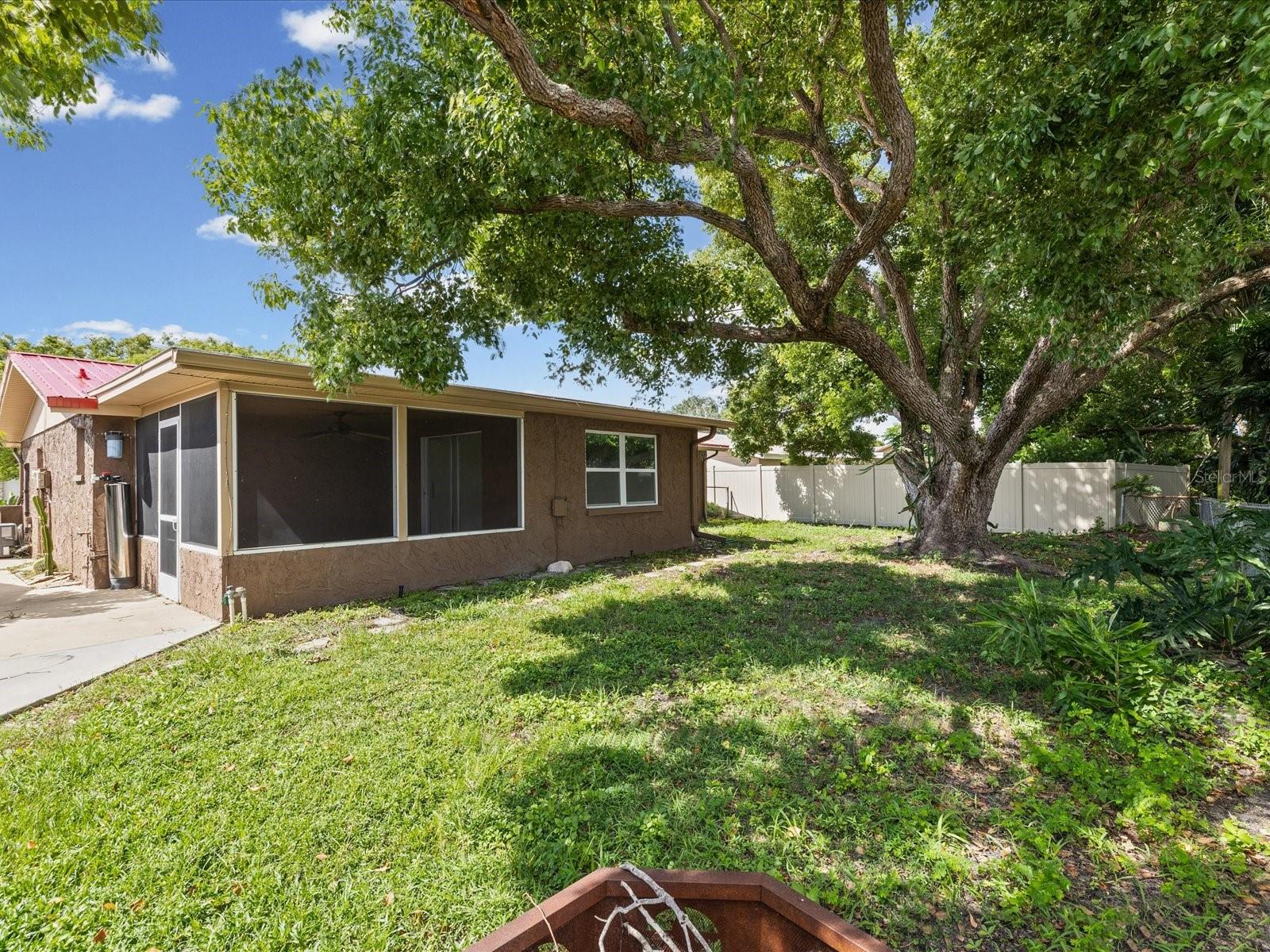 6805 ALTAVISTA ST — photo 19