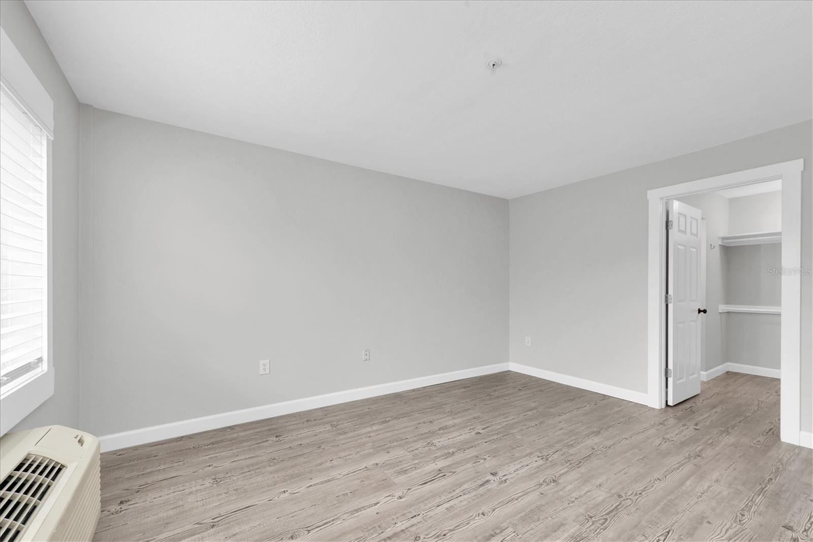 406 W CEDAR ST #403 — photo 9