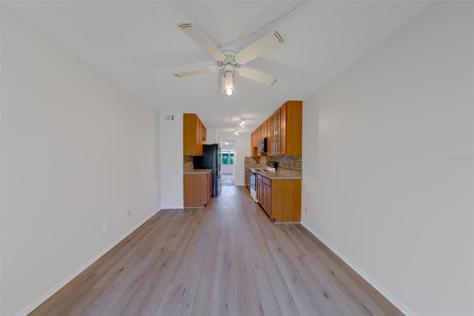 5090 BAY ST NE #124 — photo 10