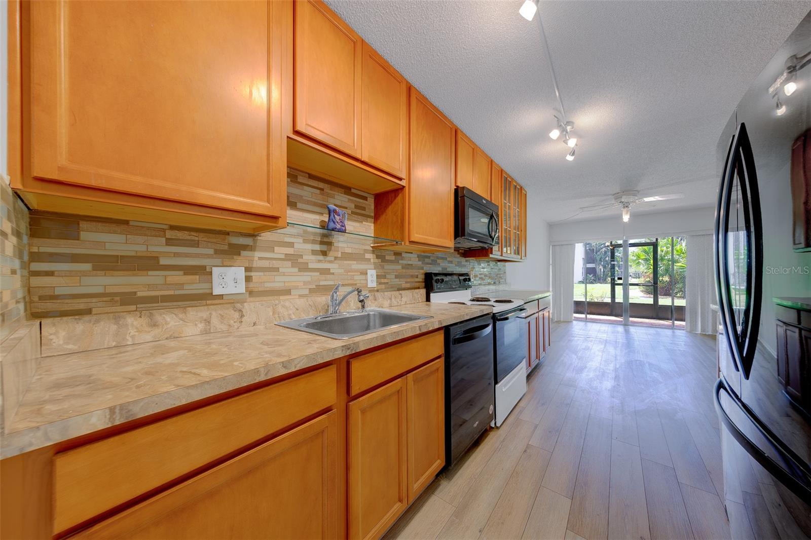5090 BAY ST NE #124 — photo 3
