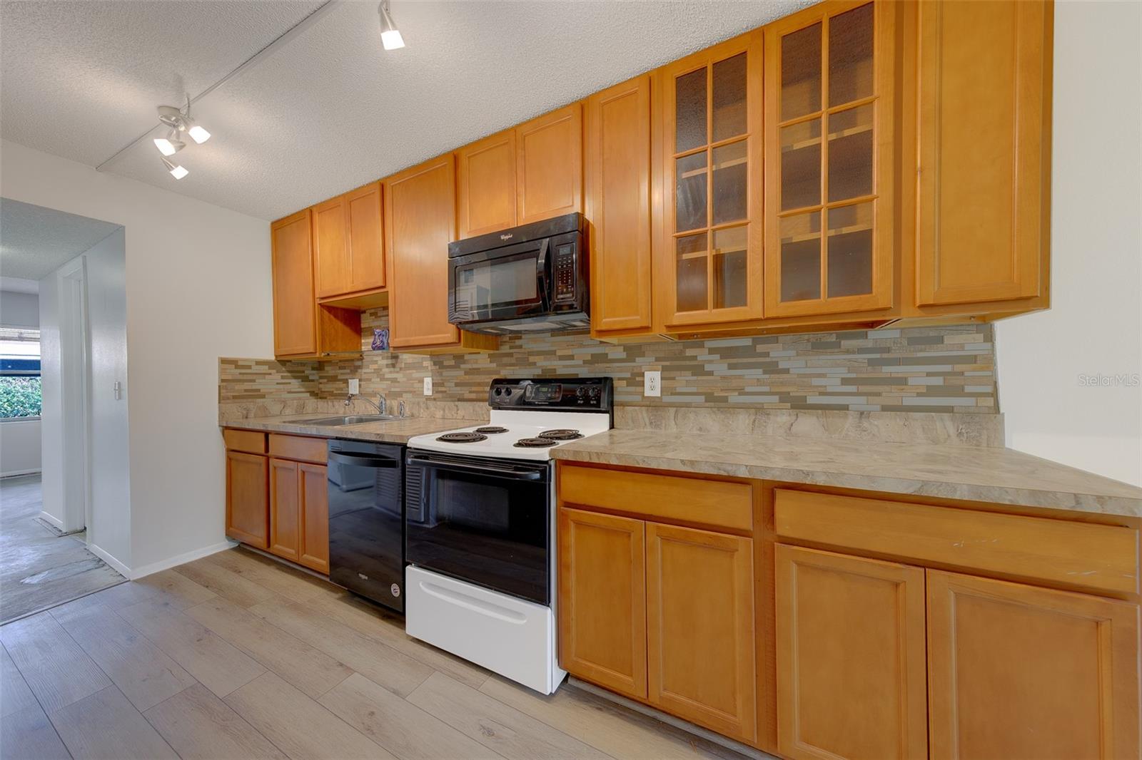 5090 BAY ST NE #124 — photo 2