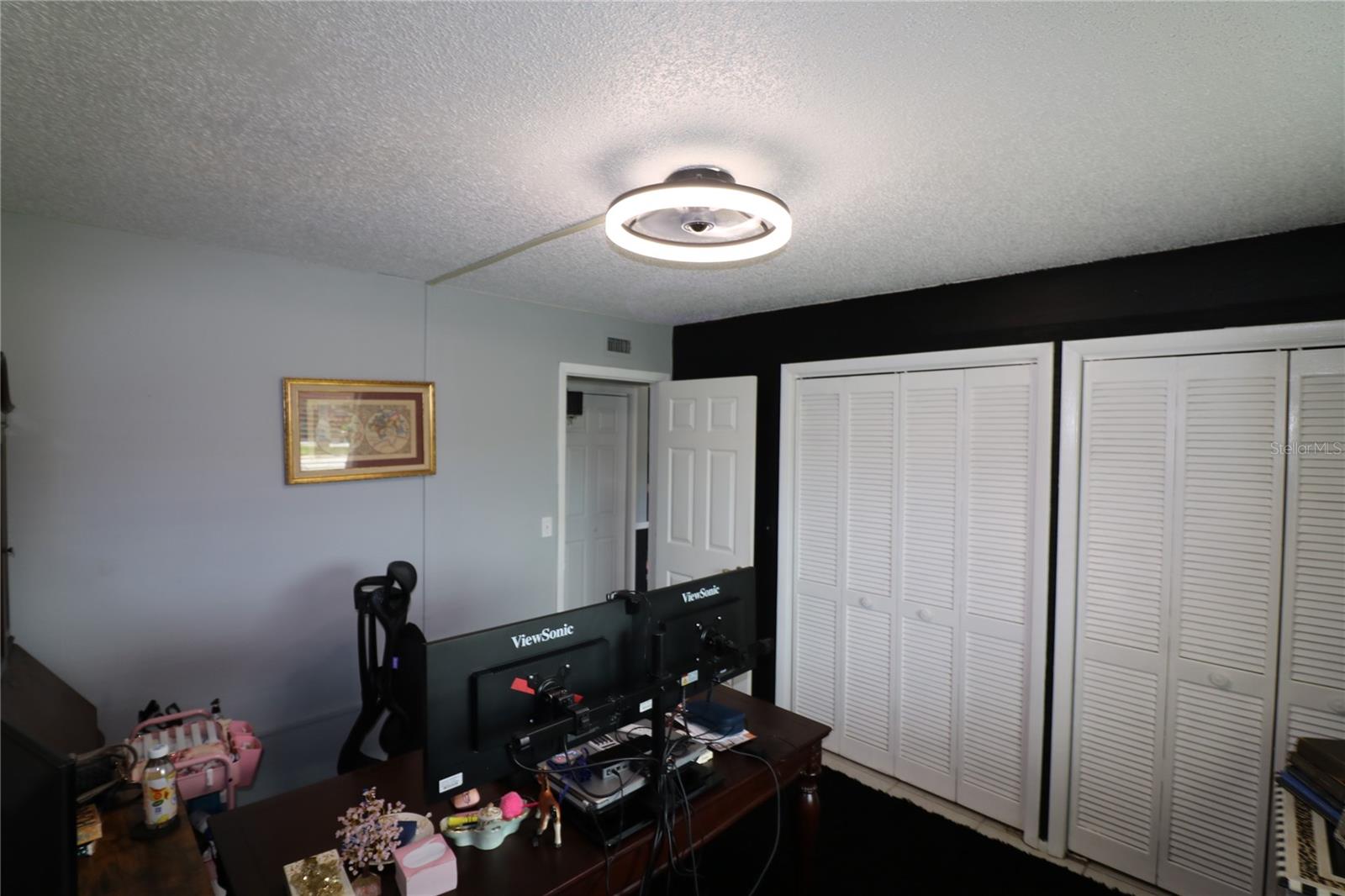 105 LAKESIDE CT #ELW VI UNIT 5 — photo 43