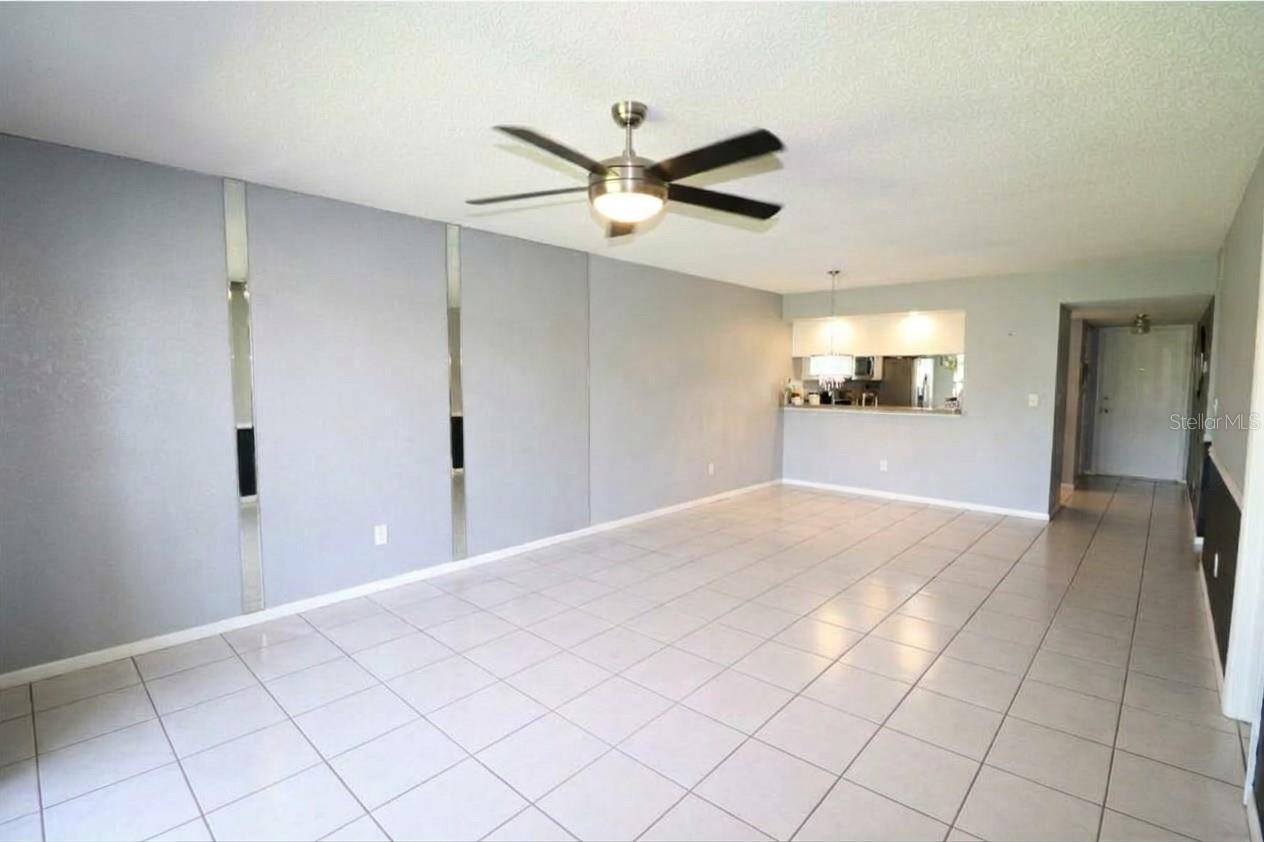 105 LAKESIDE CT #ELW VI UNIT 5 — photo 16