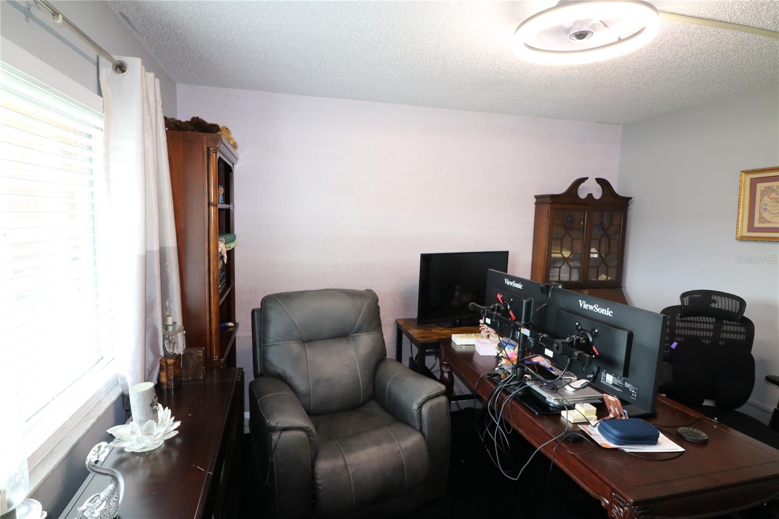 105 LAKESIDE CT #ELW VI UNIT 5 — photo 40