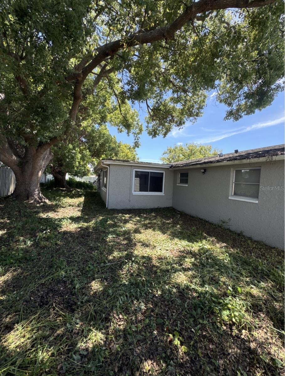 8930 WINDSONG LN — photo 6