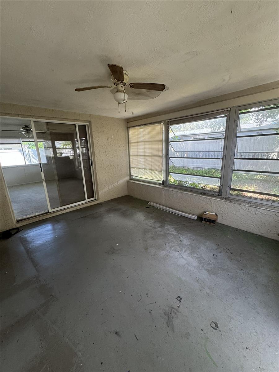 8930 WINDSONG LN — photo 62
