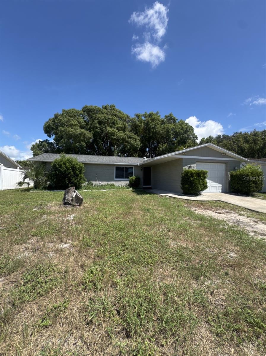 8930 WINDSONG LN — photo 3