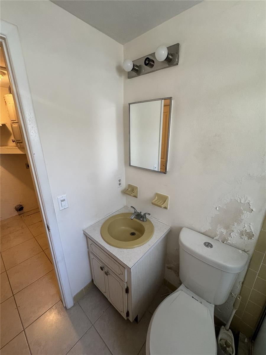 8930 WINDSONG LN — photo 48