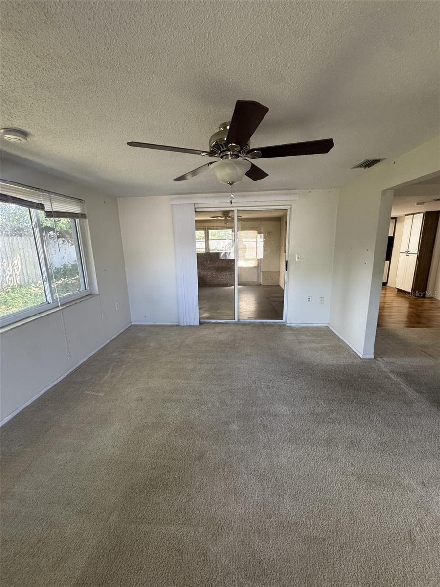 8930 WINDSONG LN — photo 15