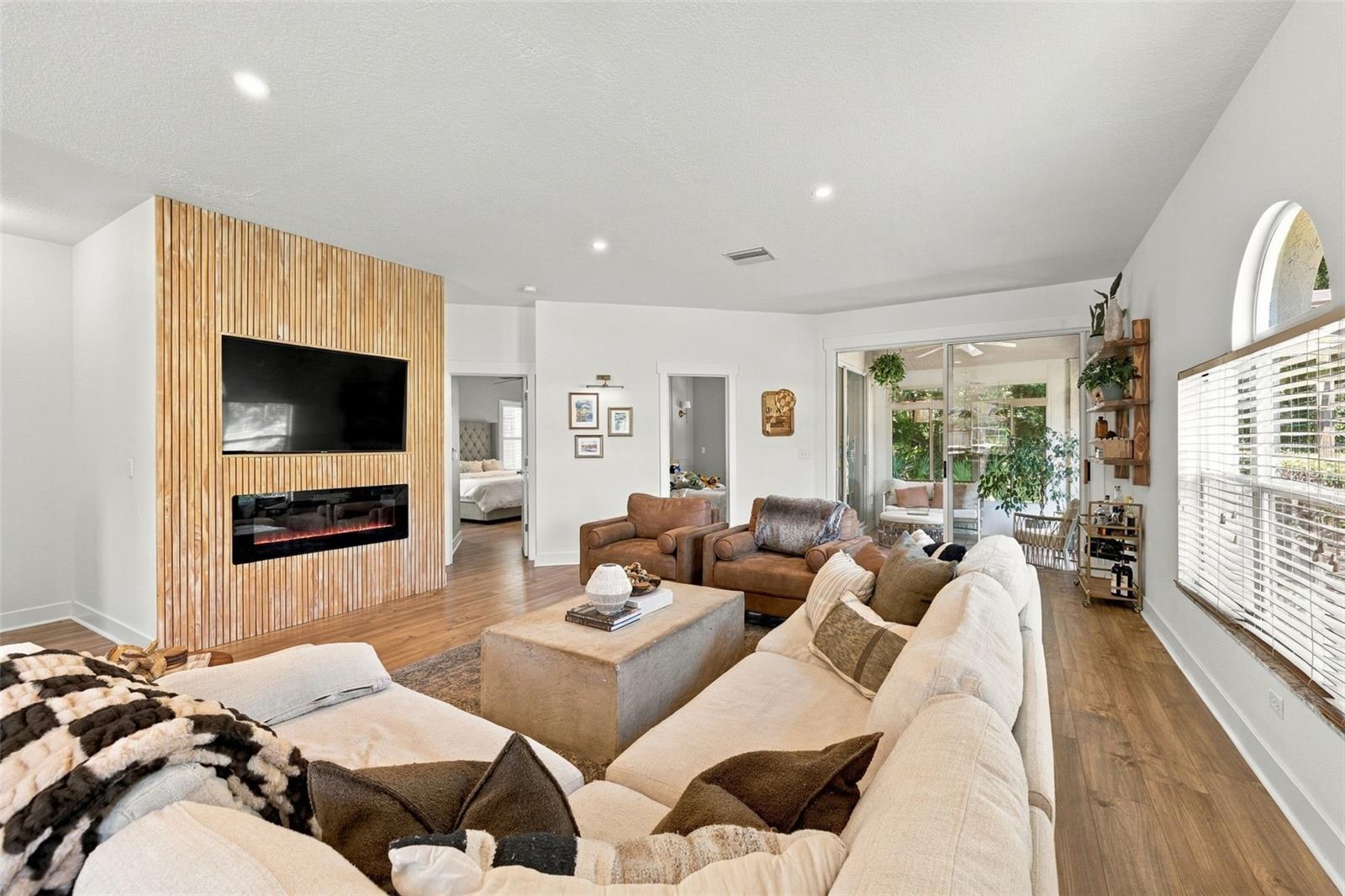 624 KINGSMILL CT — photo 8