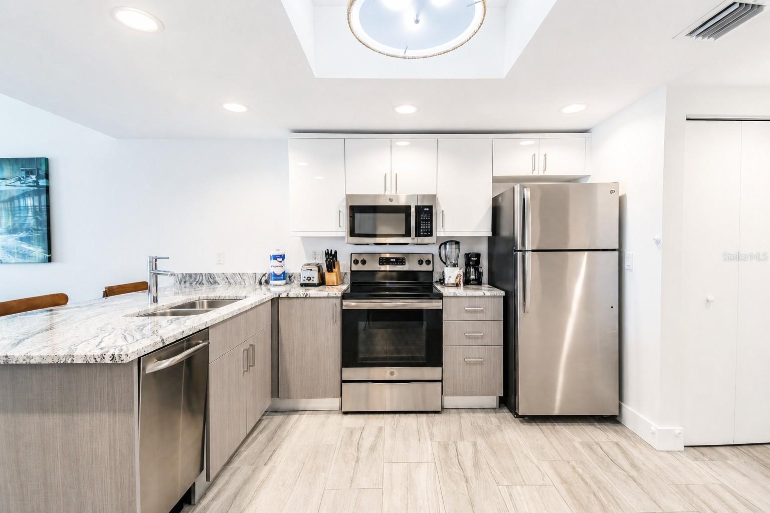 10116 GULF BLVD #201W — photo 12
