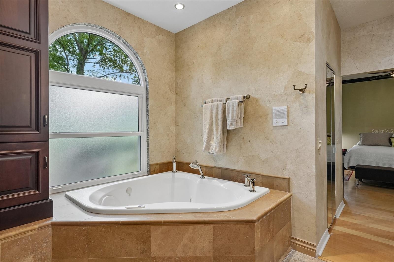 4710 RIDGECLIFF DR — photo 29