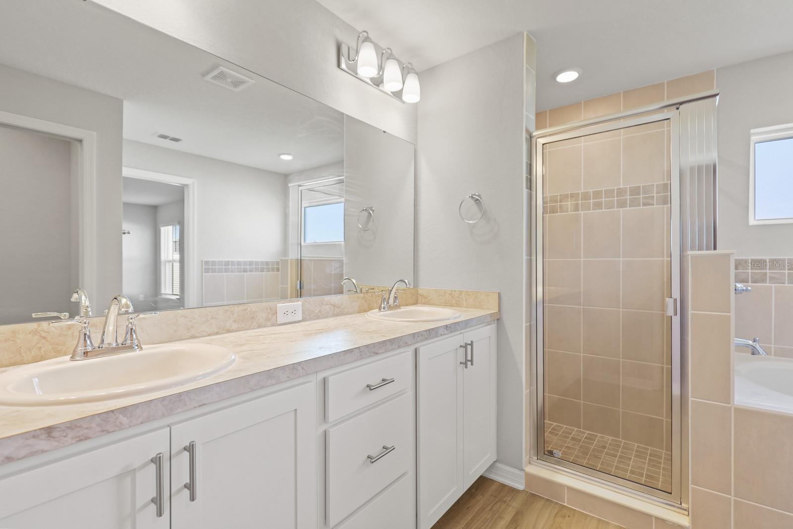 11720 CONIFER CONE CT — photo 18