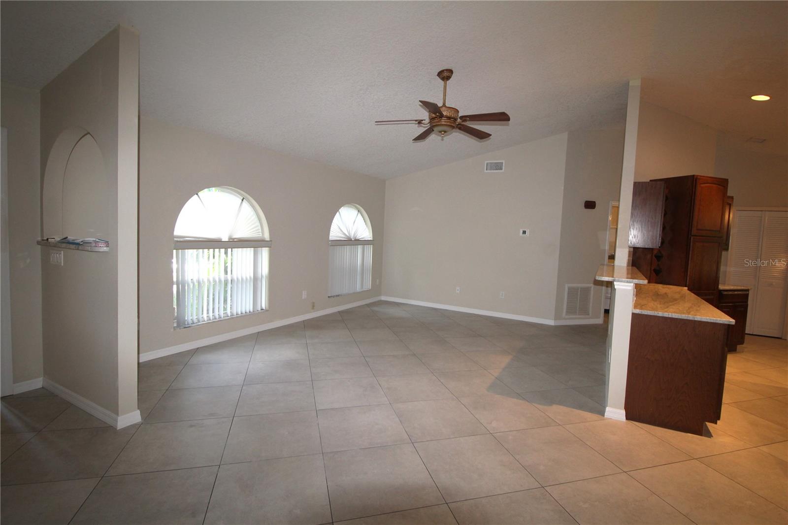 1759 ALABELLE LN — photo 2