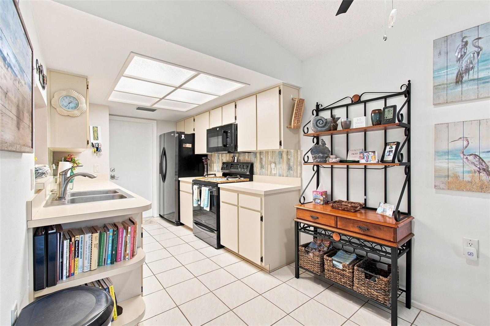 11541 SAN REMO CT — photo 12