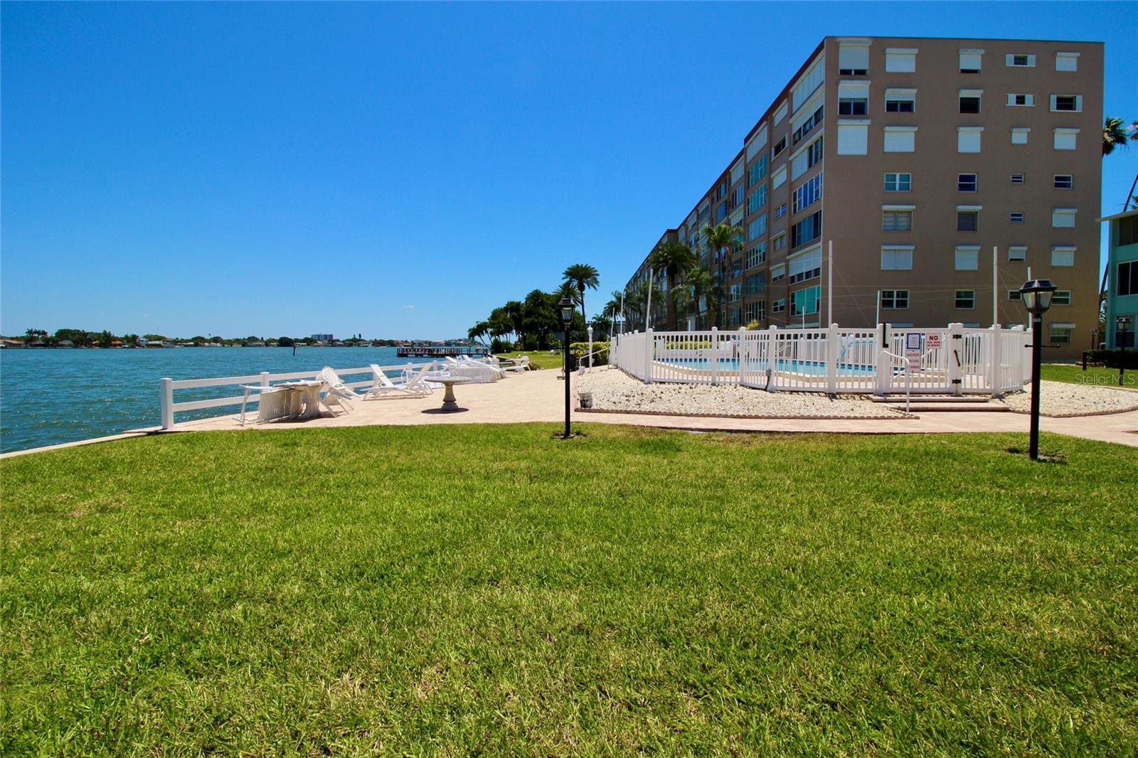 1819 SHORE DR S #APT 106 — photo 16