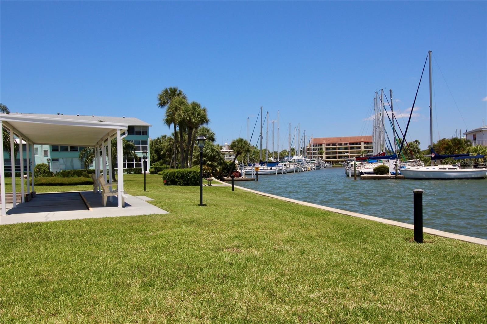 1819 SHORE DR S #APT 106 — photo 18