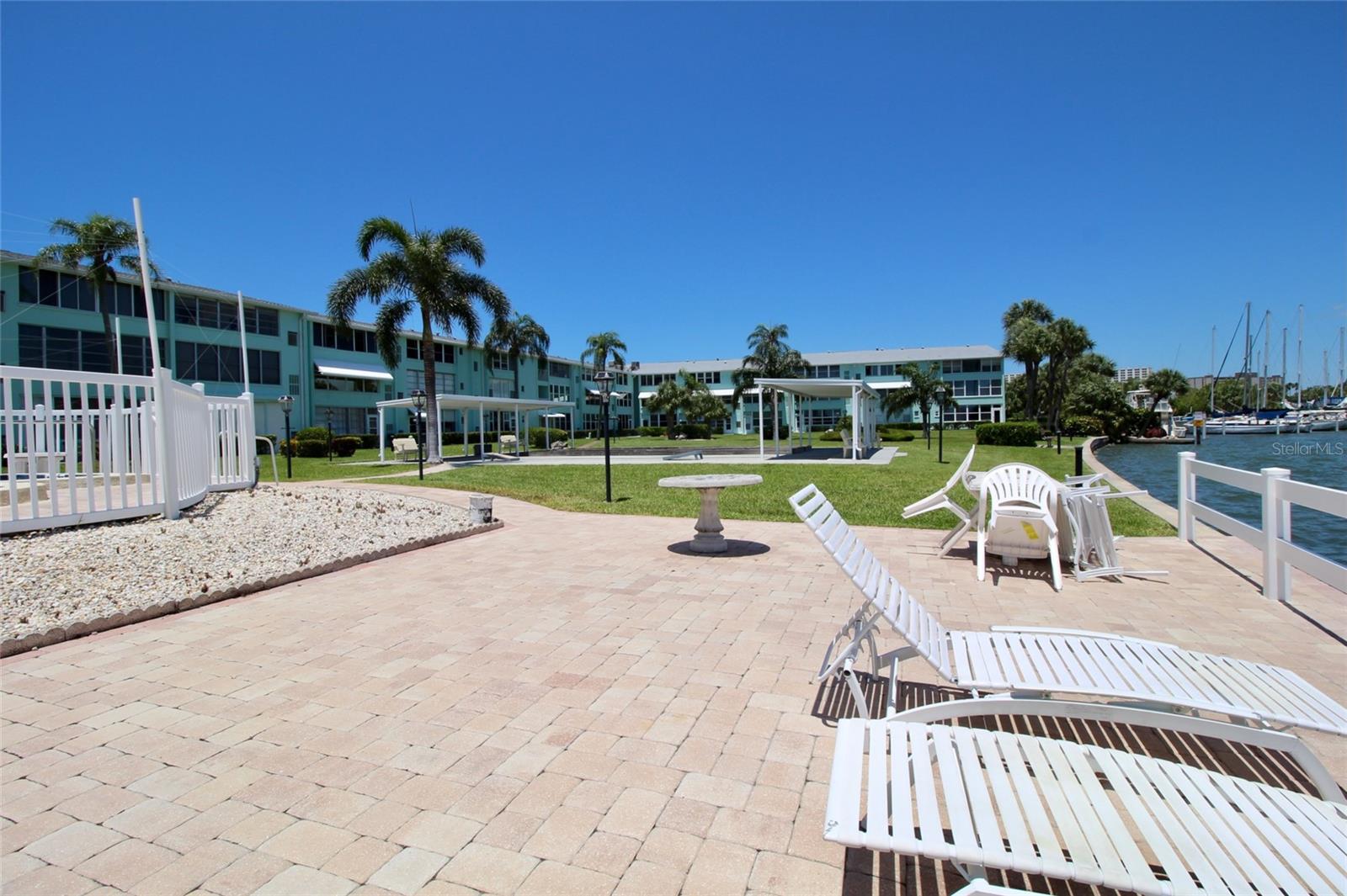 1819 SHORE DR S #APT 106 — photo 20
