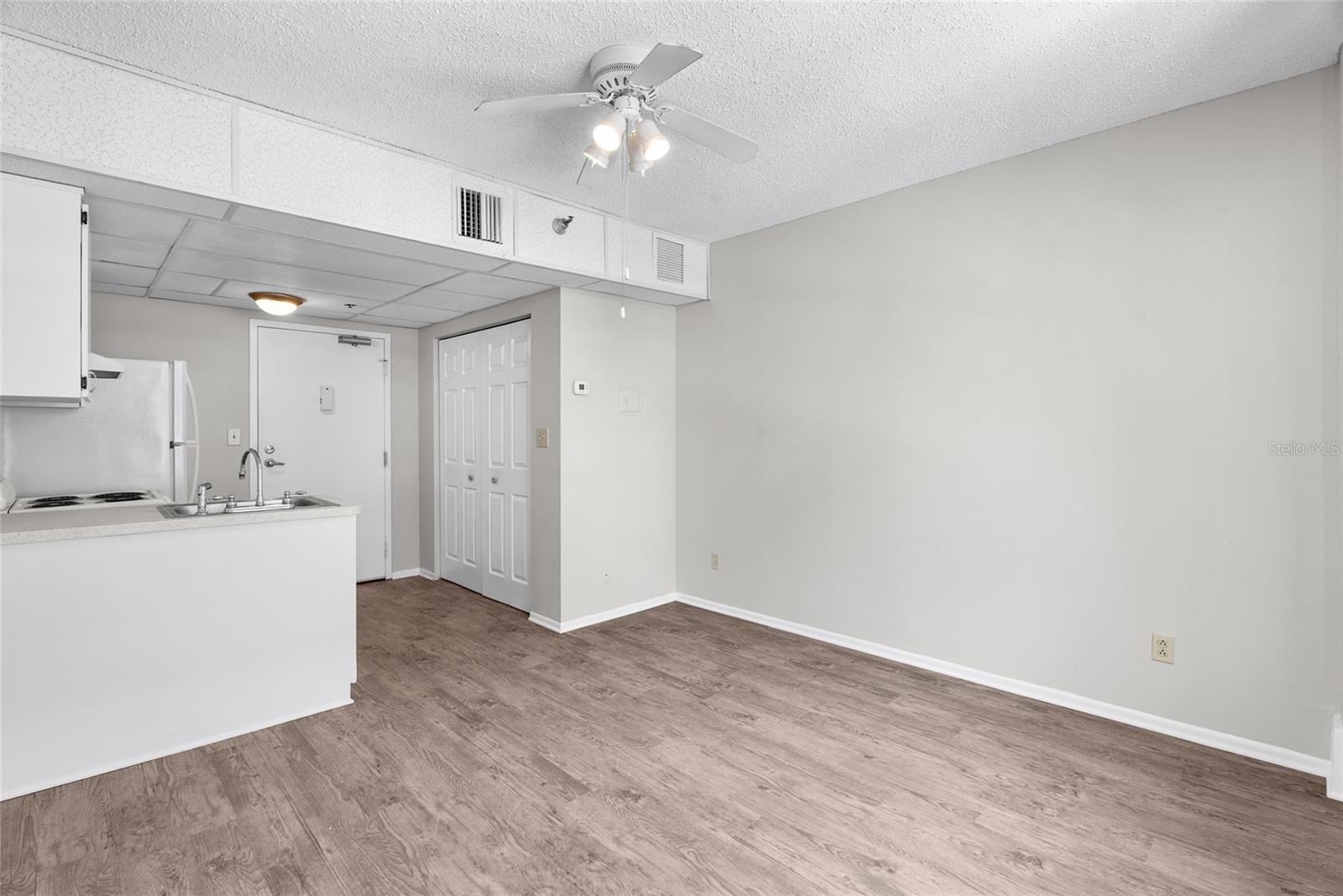 411 1ST AVE N #800 — photo 19