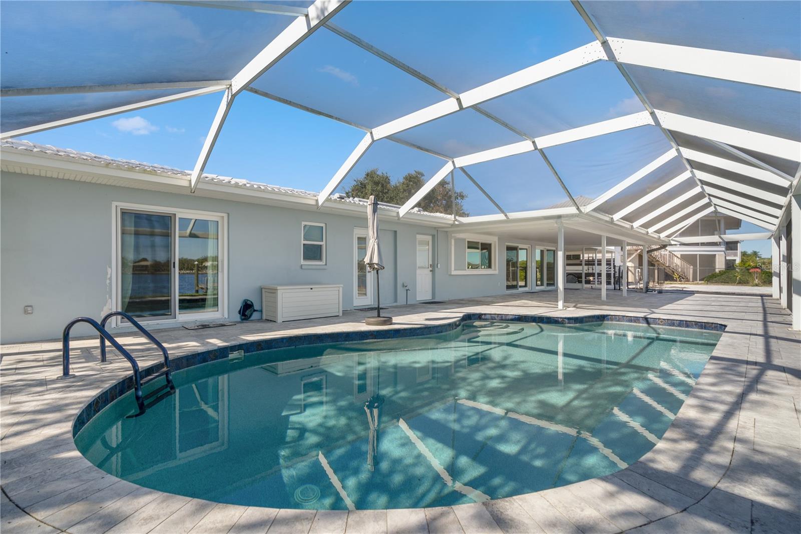 5027 WATERSIDE DR — photo 8