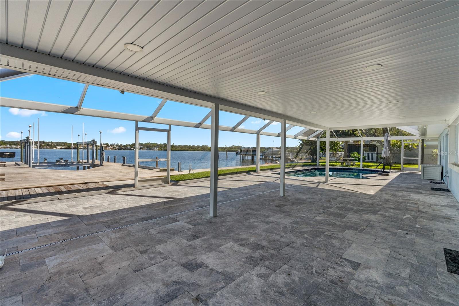 5027 WATERSIDE DR — photo 10