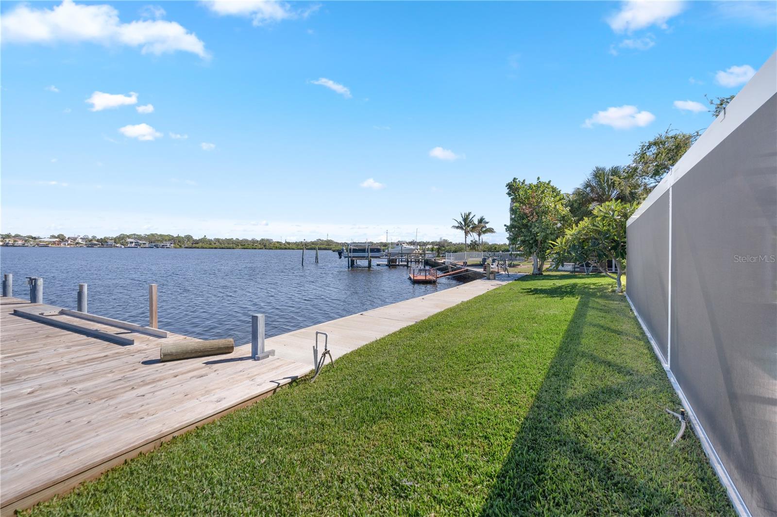 5027 WATERSIDE DR — photo 12