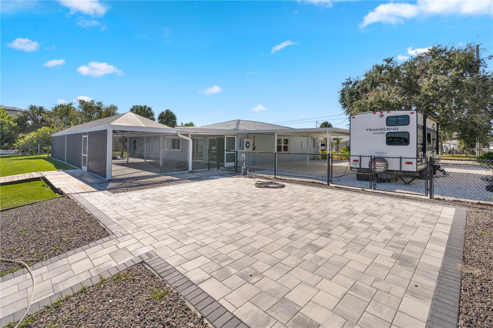 5027 WATERSIDE DR — photo 11
